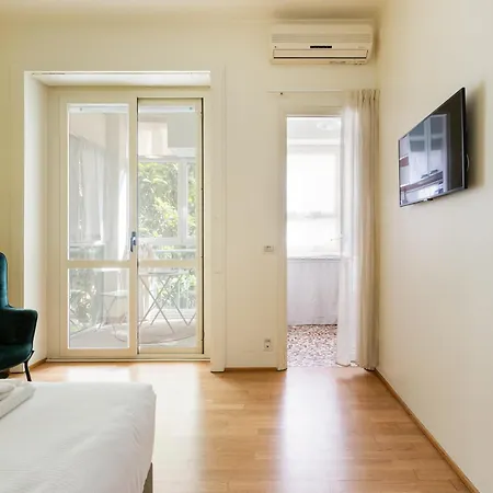 Gerusalemme M5 Yellow Studio With Closed Balcony! Milan Exterior photo