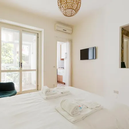 Gerusalemme M5 Yellow Studio With Closed Balcony! Milan Exterior photo
