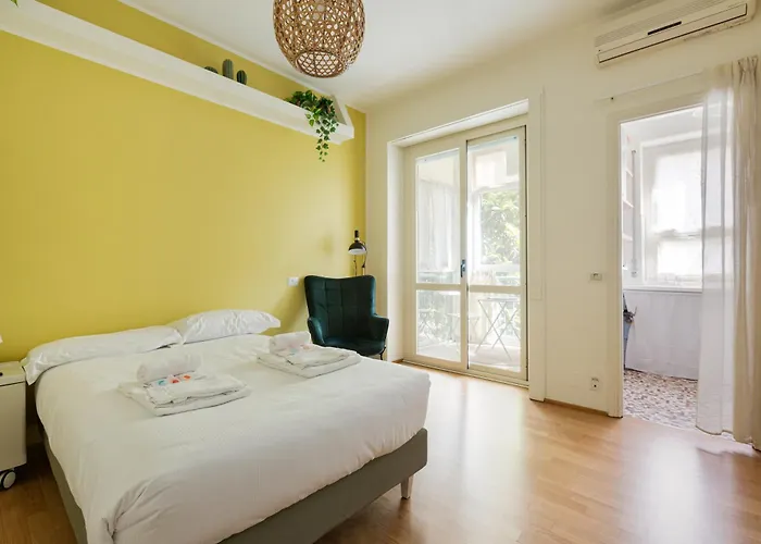 Gerusalemme M5 Yellow Studio With Closed Balcony!